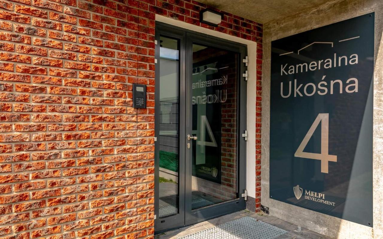 Kameralna Ukosna Apartment เบียวิสตอก ภายนอก รูปภาพ